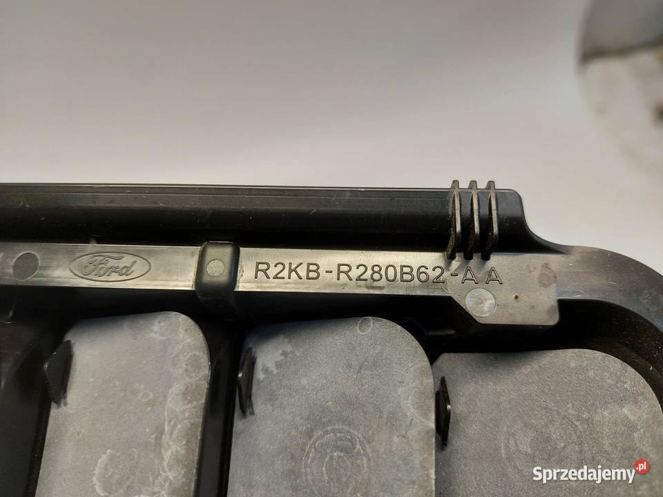 Ford Explorer VII R2KB KRATKA WLOT POWIETRZA Maski