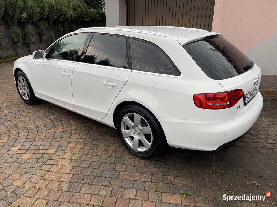 Audi a4 b8 kombi benzyna 6 bieg Alu klima grzane biały Częstochowa sprzedam