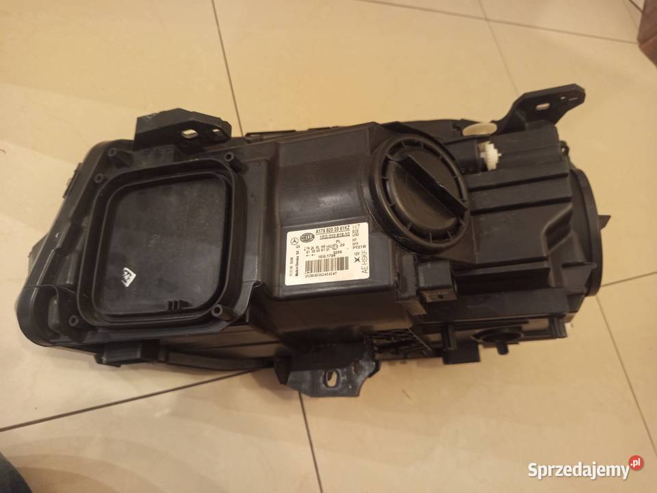 Reflektor prawy Merc a klasa orginalny w176 Części samochodowe Rzeszów
