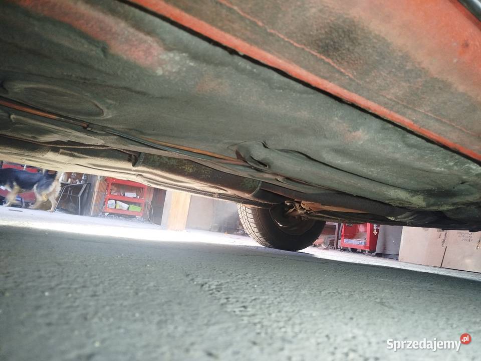 VW Passat B1 Coupe 16 benzyna automat Przebieg Radomsko sprzedam
