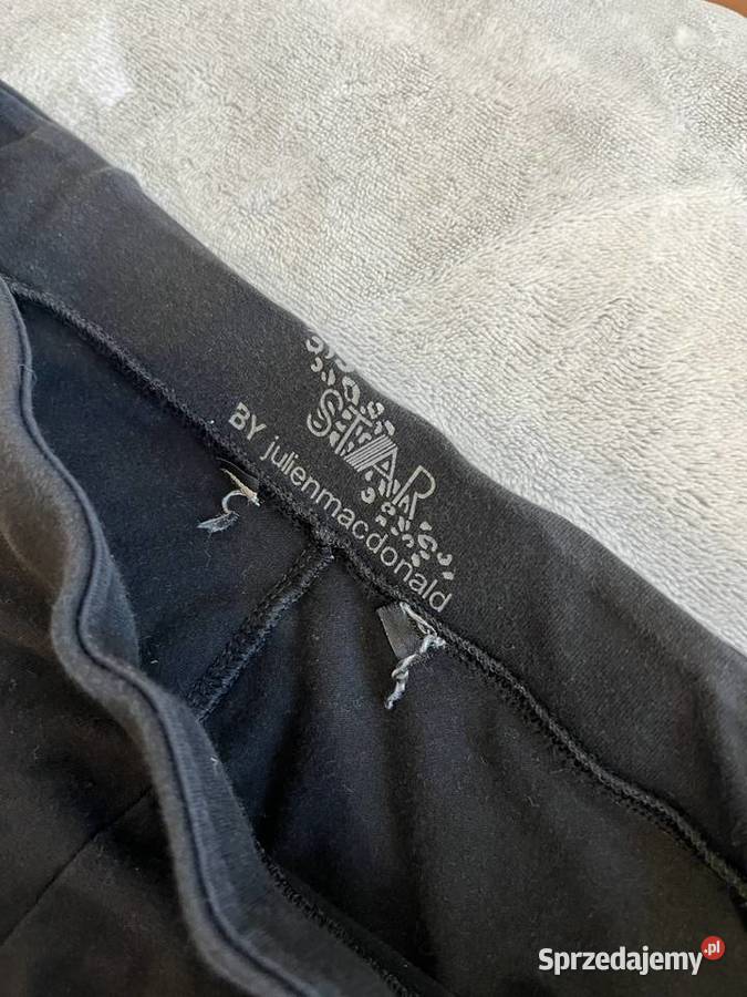 Spodnia legginsy czarne z guzikami podkarpackie