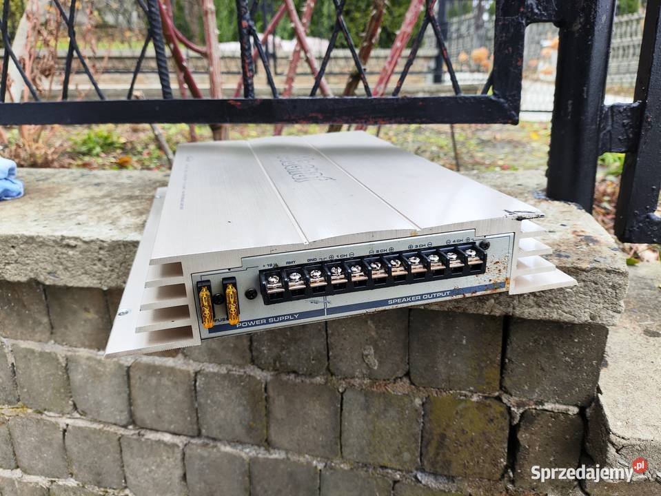 Wzmacniacz samochodowy 4 kanałowy Magnat Classic śląskie Niegowonice