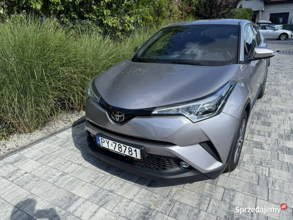 Toyota CHR Hybryda niski przebieg oryginalny światła do jazdy dziennej C-HR Poznań