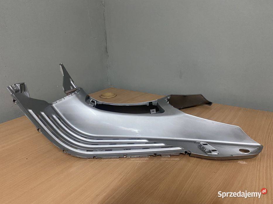 Piaggio Vespa Primavera Sprint Podłoga podest Poznań
