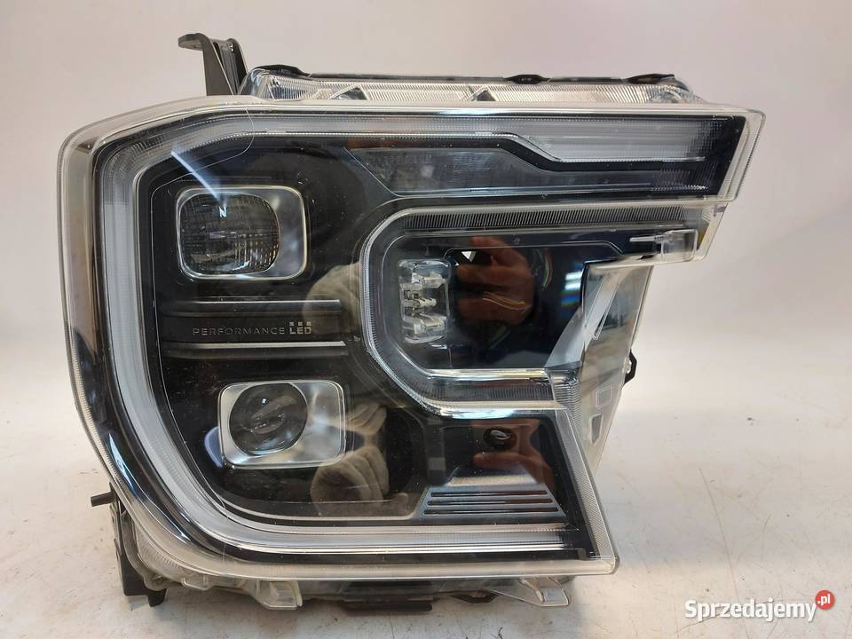 Ford Ranger VI 6 2024r LAMPA REFLEKTOR PRAWY