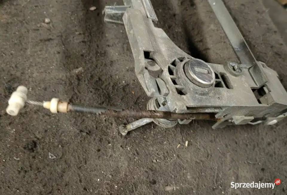 Kaseta kieszeń klamki lewy przód BMW E38 osobowe Pozostałe Części samochodowe Żory