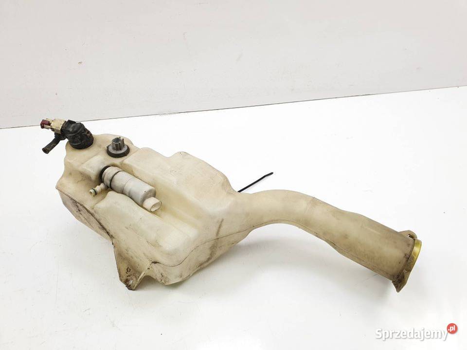 ZBIORNICZEK SPRYSKIWACZY CHRYSLER 300C osobowe kujawsko-pomorskie Lipno