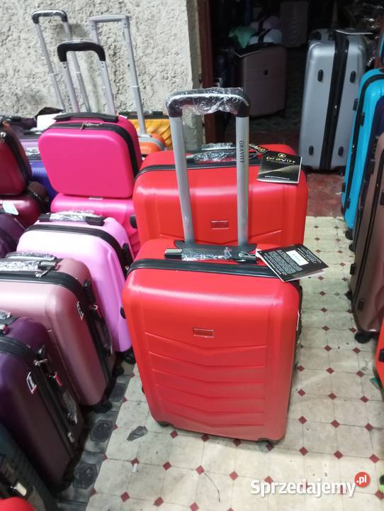 Komplet walizek z kuferkiem na 4 kołach z abs