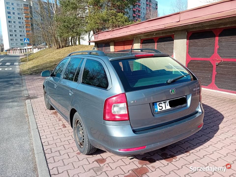 Skoda Octavia 16 MPI LPG 2013 r śląskie Świerczyniec