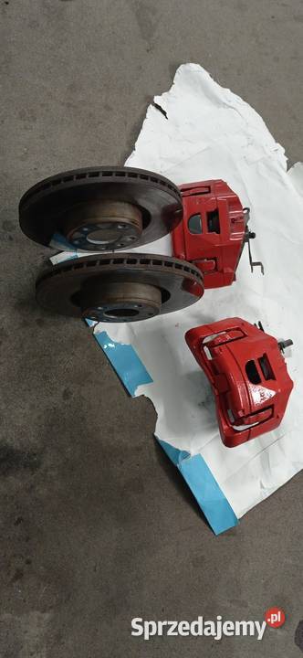 Zaciski hamulcowe przód plus tarcze 320mm audi sprzedam