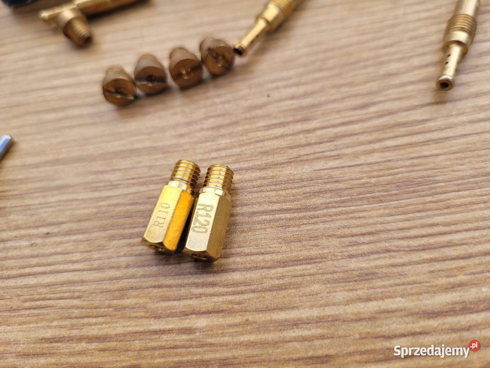 Sprzedam dwa gaźniki 28 pwk są w stanie i sprzedam