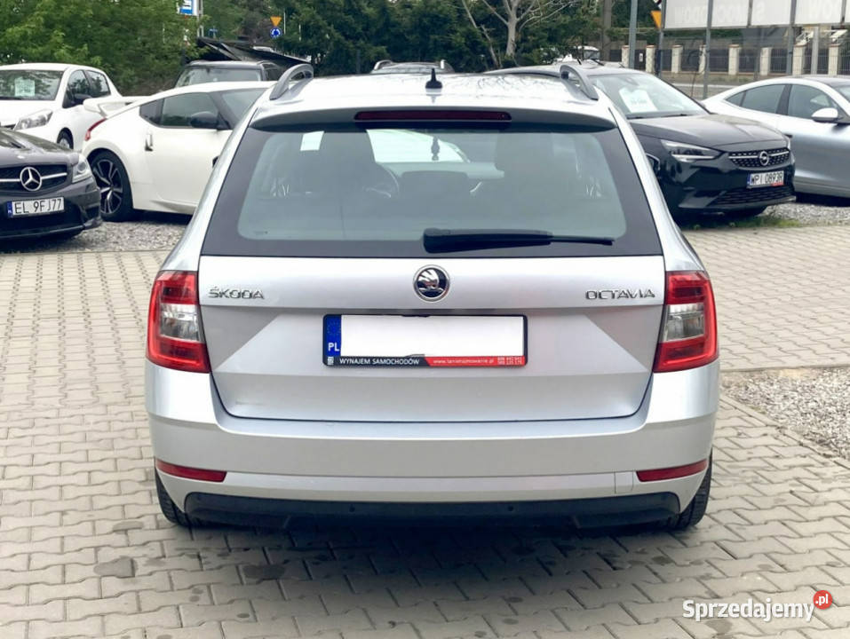 koda Octavia Salon Polska Bezwypadkowy III 2013 serwisowany w ASO Konstancin-Jeziorna