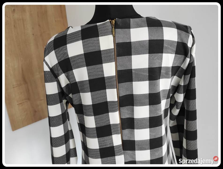 Sukienka w kratkę czarno białą 42 XL elastyczna Płock