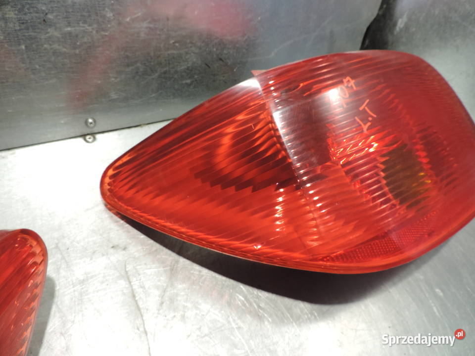 PEUGEOT 307 HB LAMPA LEWY TYŁ lewe Nowy Sącz