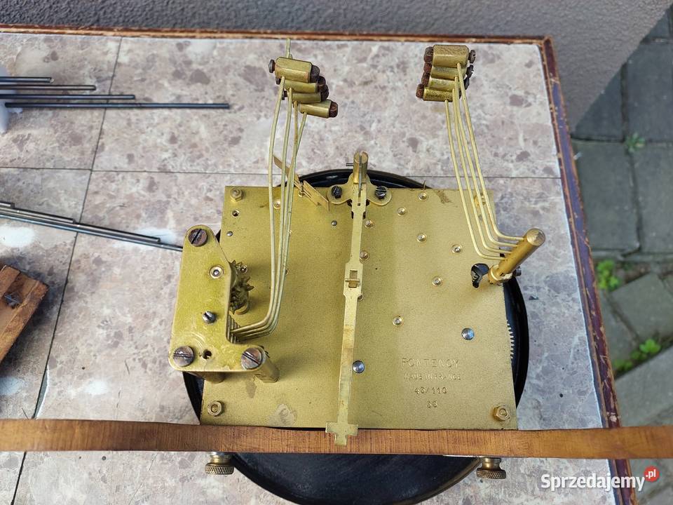 143 Zestaw mechanizm zegara kwadransowego Tczew