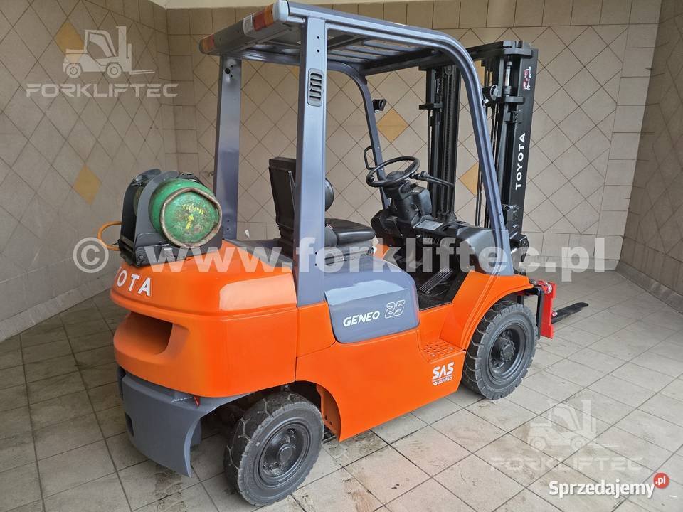 Wózek widłowy TOYOTA 7FGF25 2500 Obrotnica Lędziny sprzedam