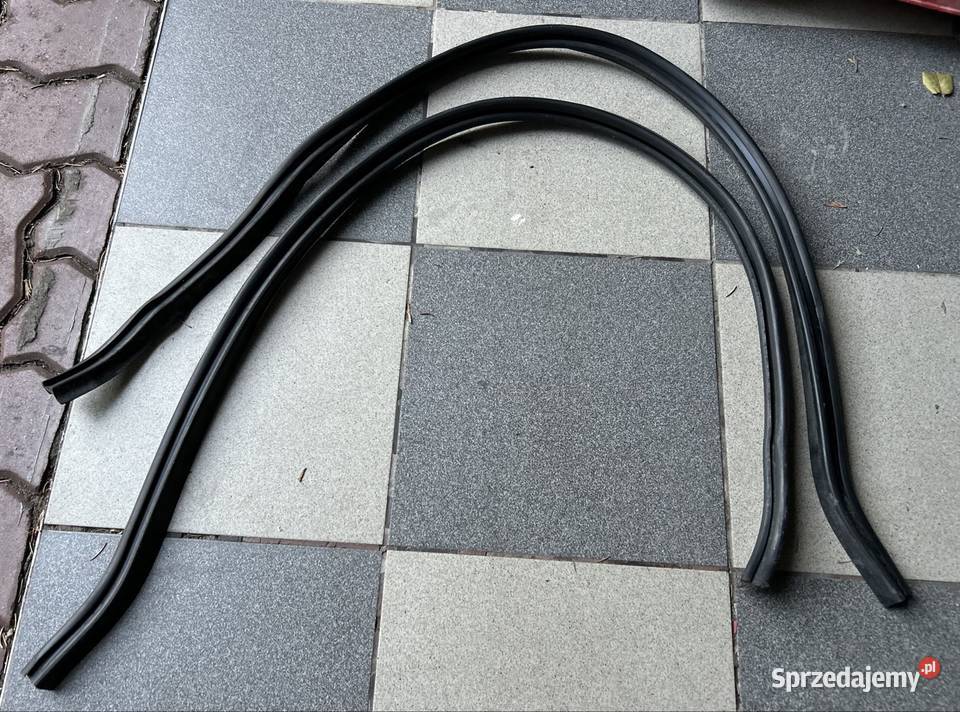 Uszczelki gumowe nadkoli przednich Mercedes W126 Warszawa