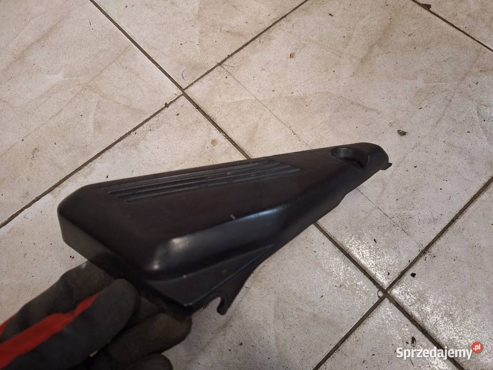 Yamaha FZS 600 boczek lewy fzs600 Fazer owiewka Plastiki dolnośląskie Jelenia Góra