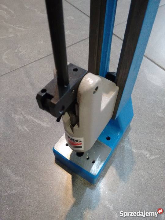 Prasa ręczna kolanowa 500 EMG skok 50mm wysoka Radomsko