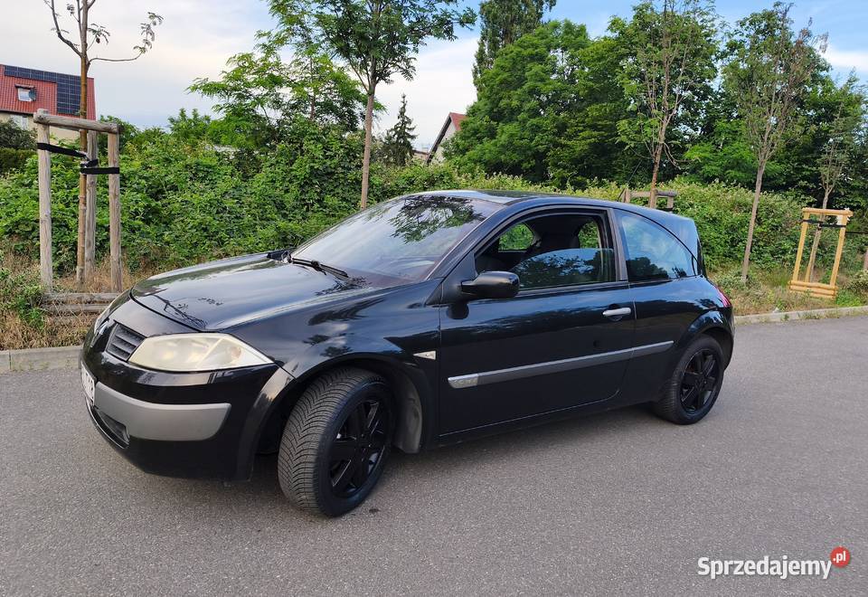MEGANE 16 BENZYBASTAN BEZ KOROZJIOPLATY 032027r