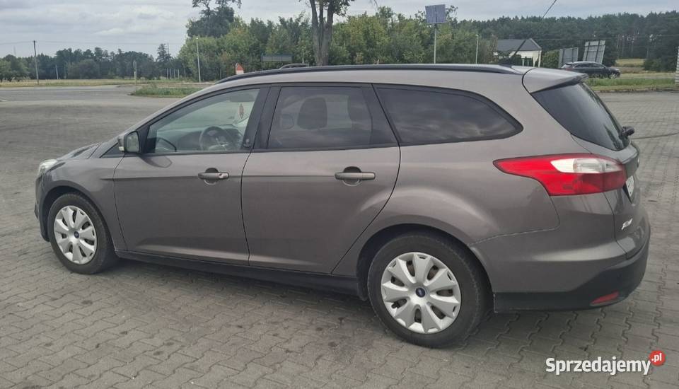 Ford Focus mk3 kombi 10 EB 125 nowy rozrząd INA elektryczne szyby Sochaczew sprzedam