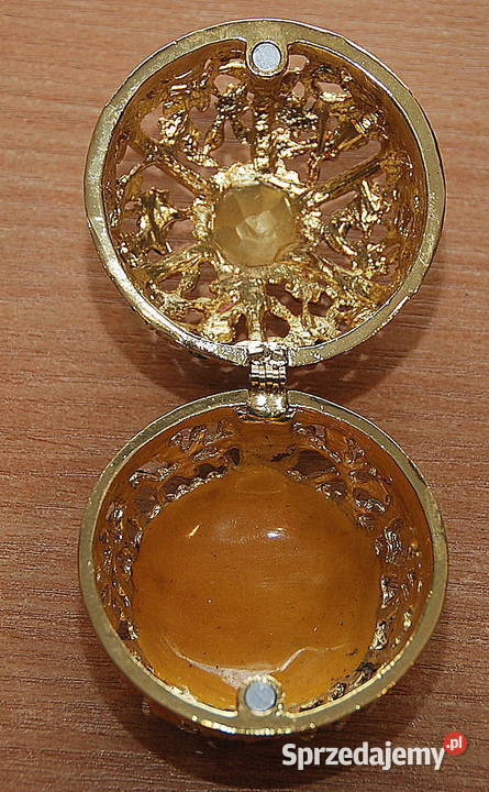 Eleganckie piękne pudełko na biżuterię