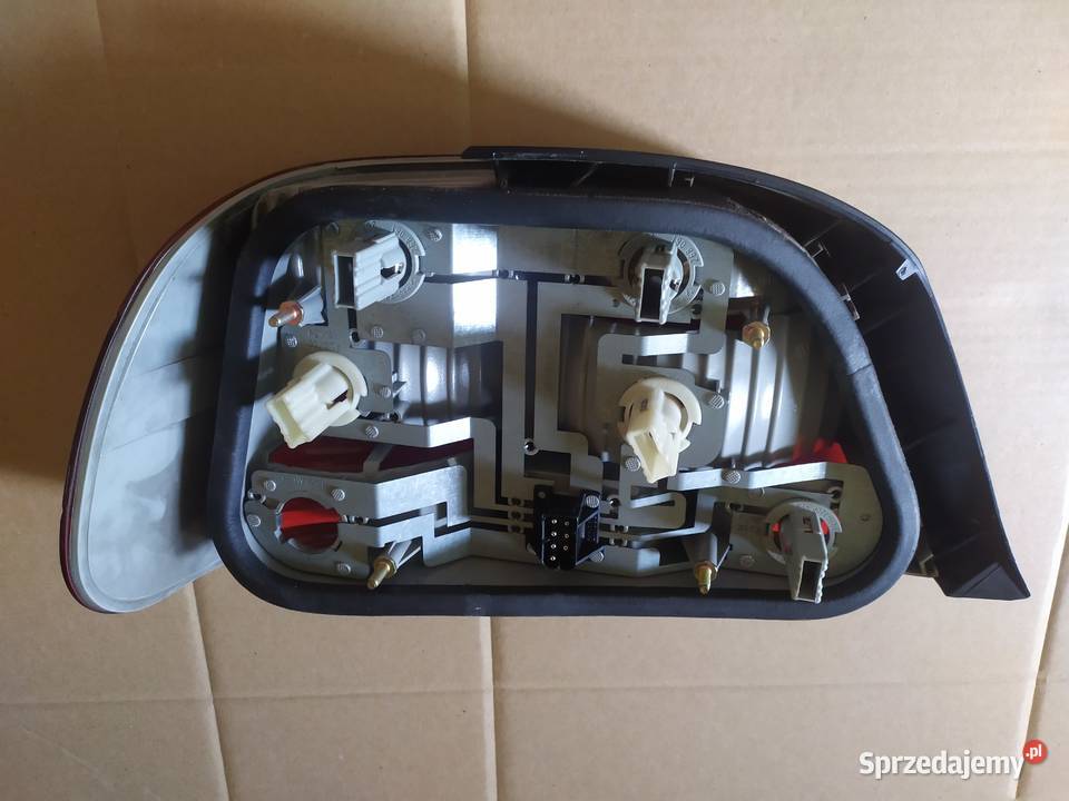 Bmw 7 e38 lift lifting lampa prawa tyl tylna Ksawerów