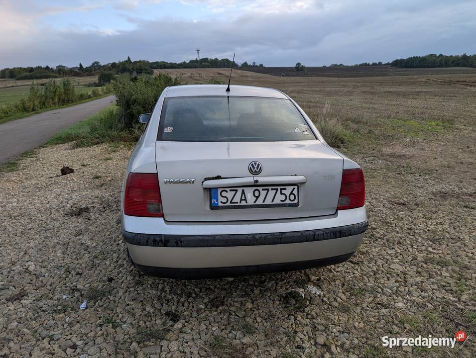 Passat B5 Sedan 1999r Łazy
