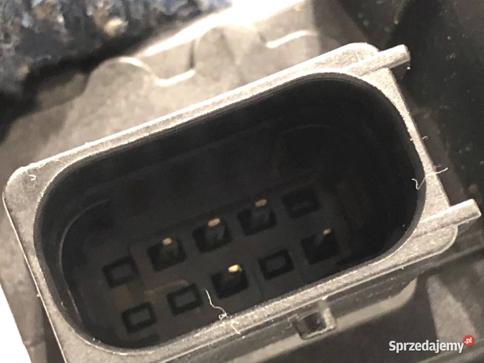 ZAMEK DRZWI PRAWY TYŁ OPEL MOKKA Hatchback Części samochodowe sprzedam