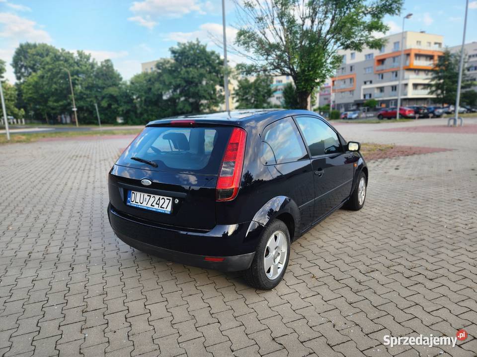 Ford Fiesta MK6 14 TDCi 2004r Rok produkcji 2004 sprzedam