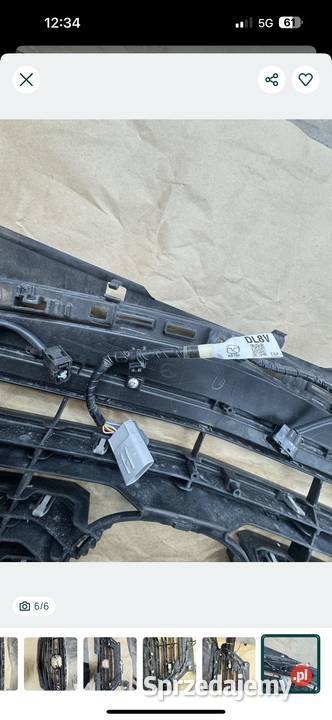 Gril mazdy cx3 z czujnikami parkowania