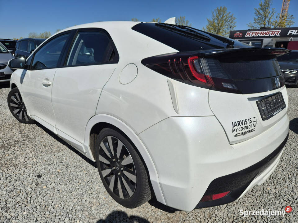 Honda Civic Super stan Biała perła X 20172021 autoalarm Civic