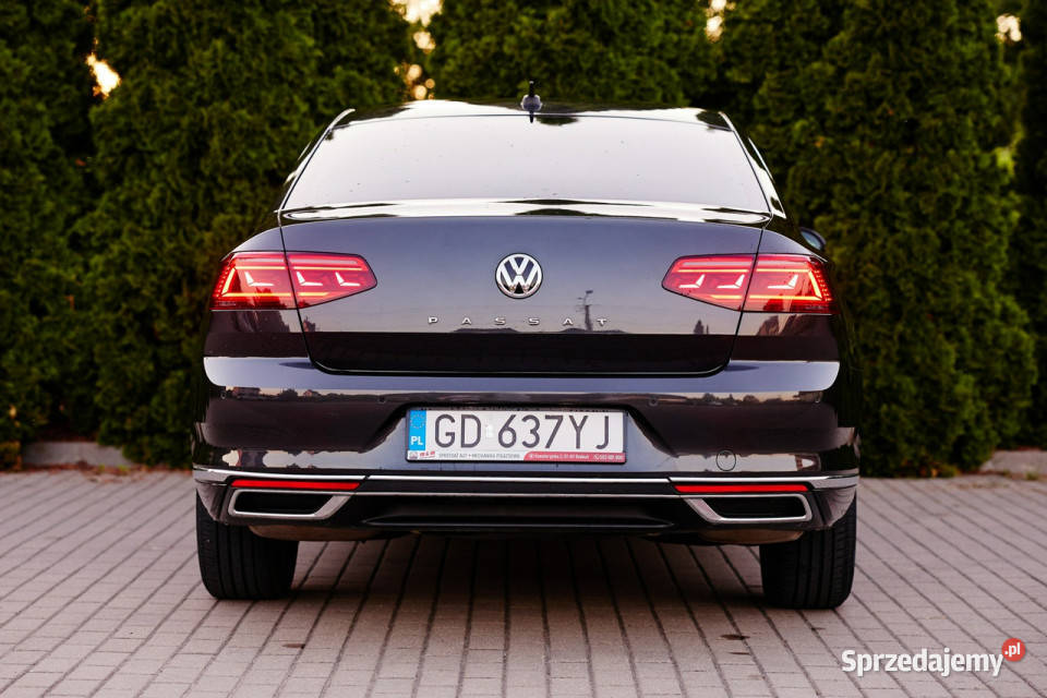 Volkswagen Passat Volkswagen Passat 20 TSI światła przeciwmgielne Rzekuń