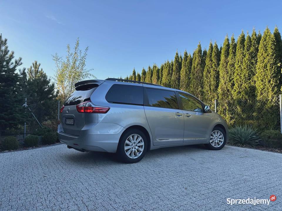 Toyota Sienna 2017 XLE odtwarzacz DVD