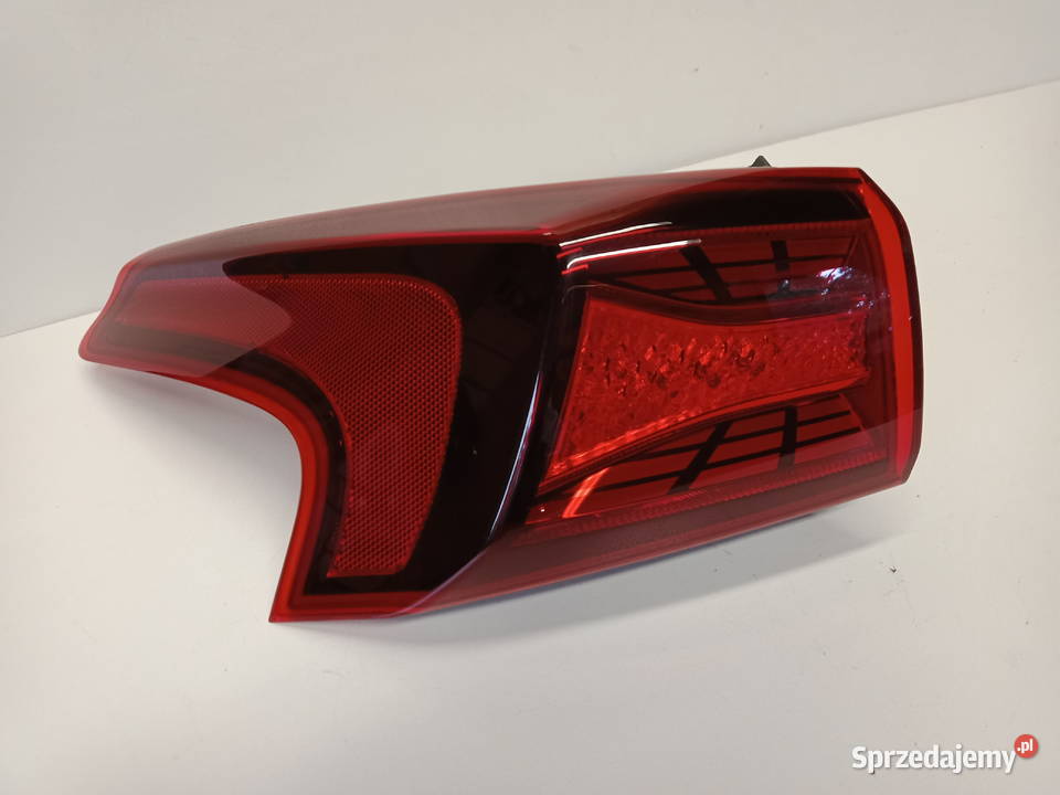 KOMPLET LAMP TYLNICH SANTA FE IV PRAWA LEWA W Rakoniewice sprzedam