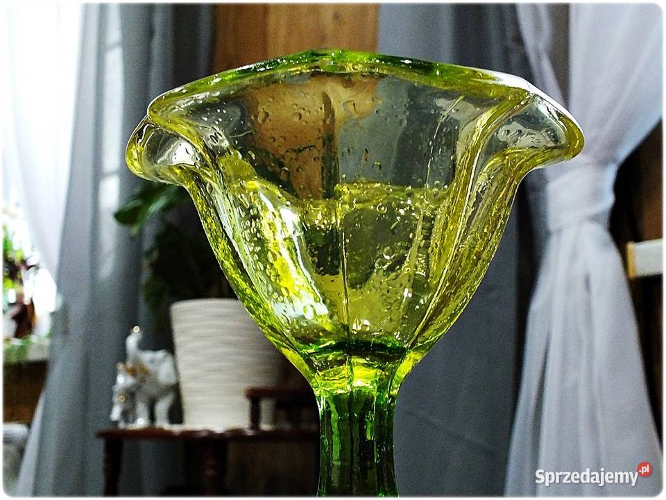 Stary pucharek szklany dwu kolorowe szkło stan lubuskie Żary
