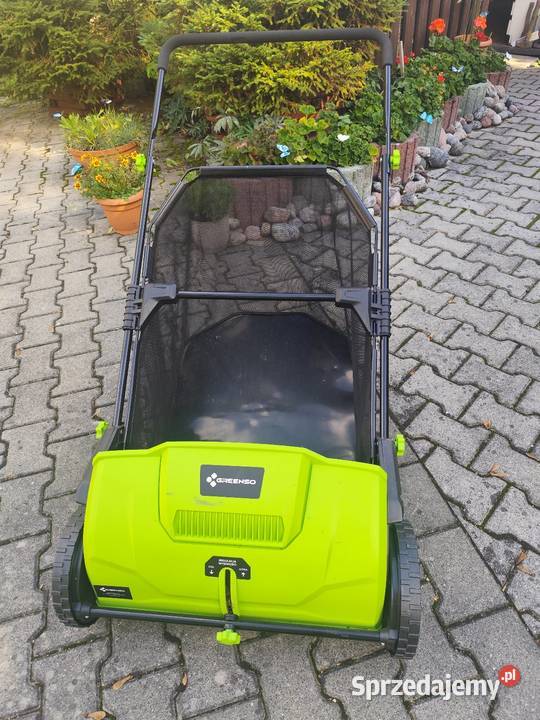 Zbieracz zamiatarka ręczna do liści trawy kostki Sidzina