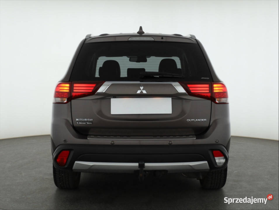 Mitsubishi Outlander 20 pełny VAT mazowieckie Piaseczno