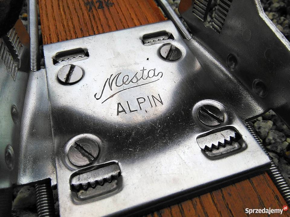 Stare drewniane narty Mesta Alpin dolnośląskie Szklarska Poręba