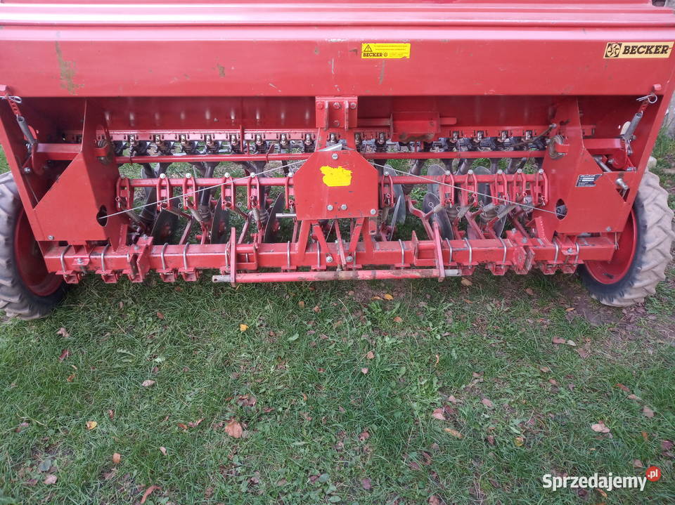 Siewnik zbożowy nieuszkodzony