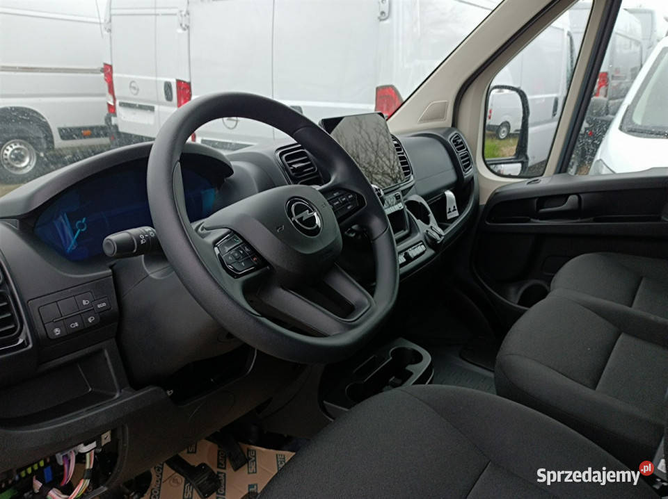 Opel Movano Furgon 140 L2H2 115m3 RP 2024 RĘKI furgon Warszawa