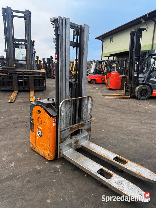 paleciak elektryczny STILL EGV16 maszt Triplex łódzkie Działoszyn