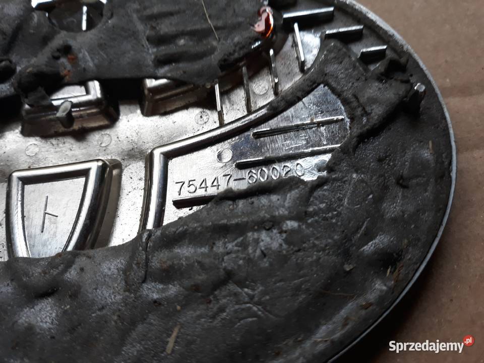 TOYOTA LAND CRUISER 150 ZNACZEK EMBLEMAT TYŁ Międzychód