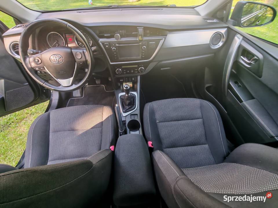 Toyota Auris II nieuszkodzony Auris Zamość sprzedam