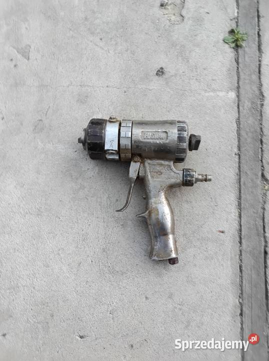 Pistolet do natrysku pianki pur Graco