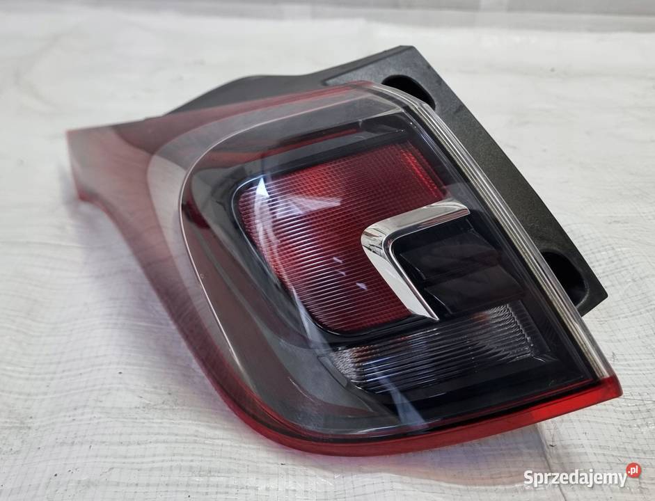 Lampa Lewa Tył Tylna Opel Crossland X