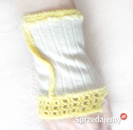 jasne mitenki pastelowe mitenki kremowe mitenki