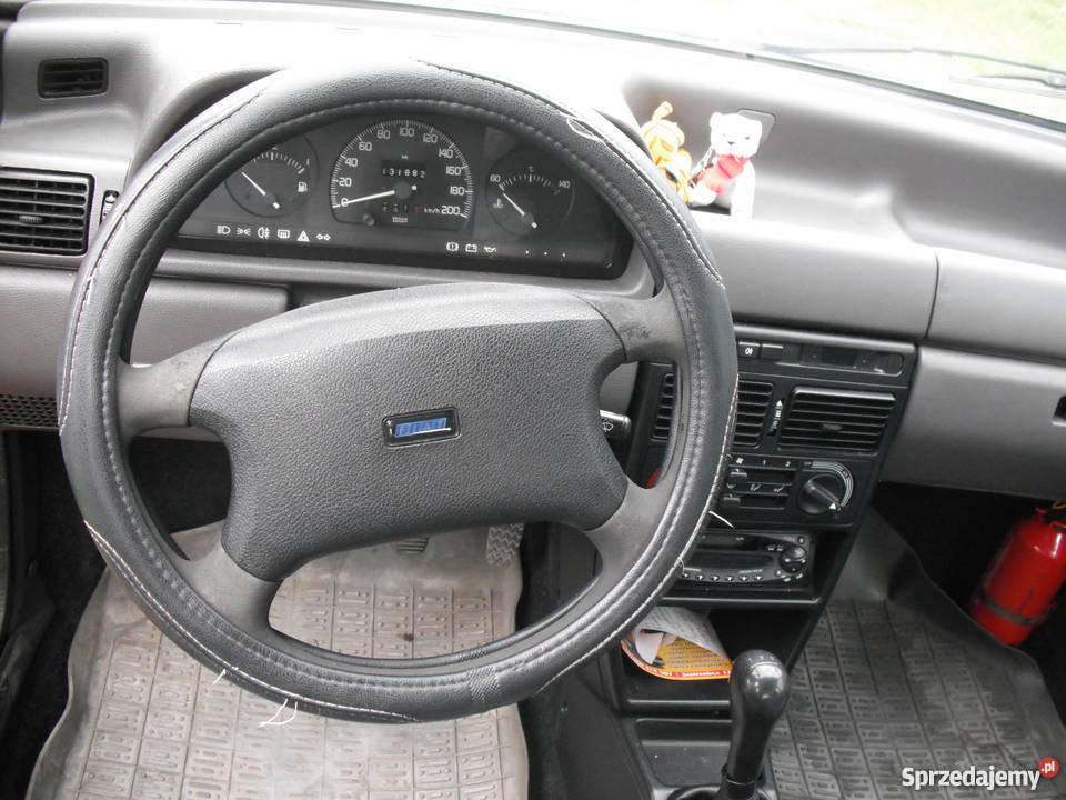 Fiat Uno 10 bez korozji z małym przebiegiem Rakoszyce