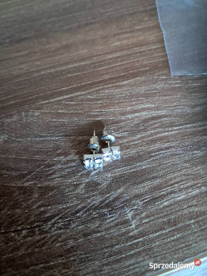 kolczyki z 4 cyrkoniami 5 mm x 5 mm stan Zegarki i Biżuteria Sandomierz