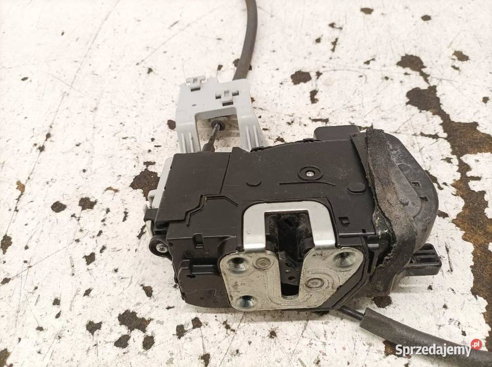 ZAMEK DRZWI PRAWY PRZÓD 813203U010 Kia Sportage świętokrzyskie